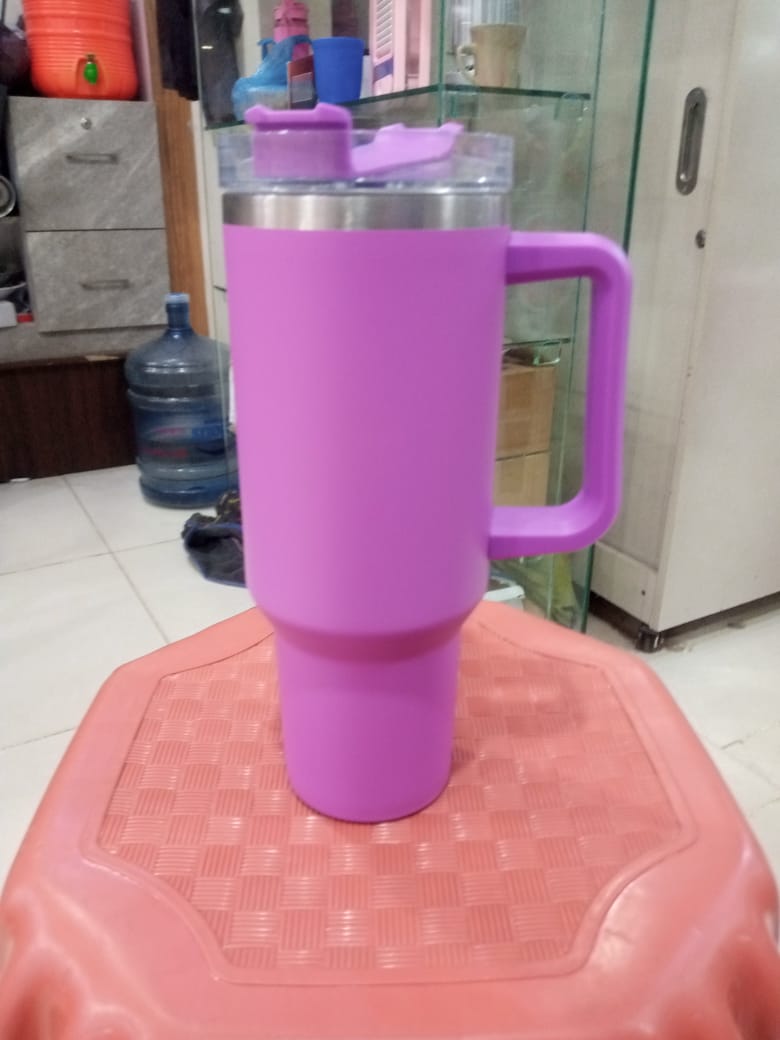 Premium Vacuum Tumbler – 40oz | Leak-Proof & Insulated
